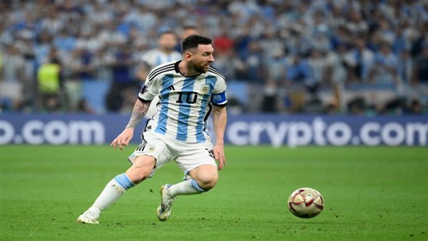 ميسي يطرق باب الـ900 هدف في مسيرته الأسطورية لهذا السبب