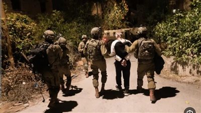 الإحتلال الإسرائيلي يعتقل فلسطينيا غرب رام الله