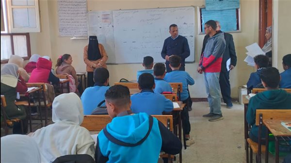 مدير تعليم أبوتشت يتفقد مدرسة الشقيفي.. ويثني على حضور الطلاب خلال رمضان