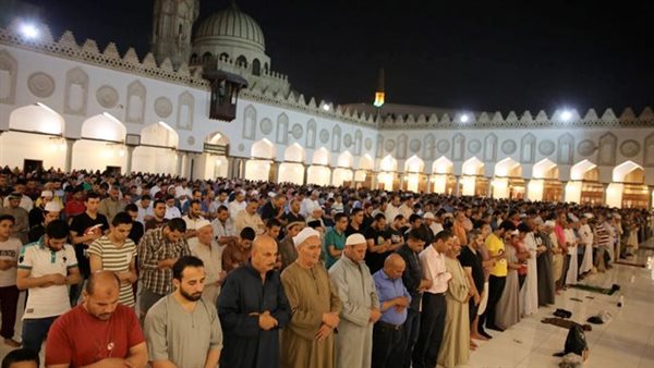 هل يجب تعيين النية في صلاة التراويح؟.. الإفتاء توضح