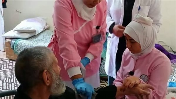 فرق طبية متحركة أمام دور العبادة وأماكن التجمعات طوال شهر رمضان بالإسماعيلية