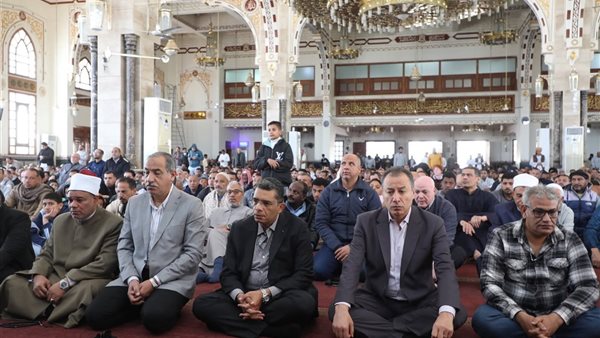 دعاء آخر جمعة في رمضان.. "اللهم اجعلنا ممن قبلت صيامهم وقيامهم "