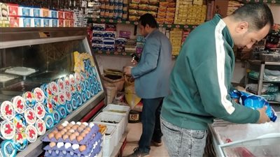 ضبط 75 مخالفة في حملات تموينية على الأسواق بالفيوم 