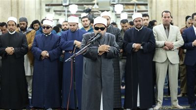 في الليلة 11 من رمضان.. الجامع الأزهر يمتلئ بآلاف المصلين لاستقبال المغفرة
