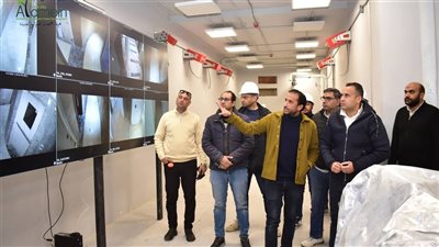 رئيس جهاز العلمين الجديدة يتابع الموقف التنفيذي للأبراج الشاطئية