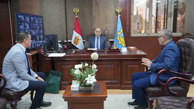 محافظ الغربية يستقبل مسؤولي شركة النصر للكاوتشوك لتدعيم الصناعة المحلية