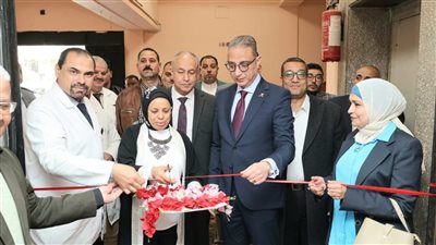 محافظ الجيزة يفتتح أول بنك دم تجميعي بمستشفى إمبابة العام بالعجوزة