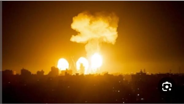 رويترز : غارات جوية تستهدف مقر الحشد الشعبي غرب العراق