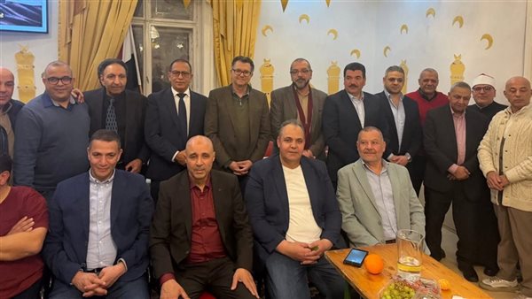 السفير المصري بالنمسا يشارك الجالية إفطار النادي المصري واحتفالية العاشر من رمضان