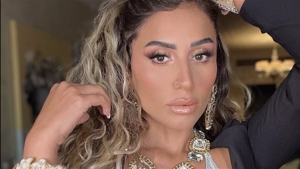 دينا الشربيني: أعمل في صمت ولا أحب تأكيد أو نفي الشائعات