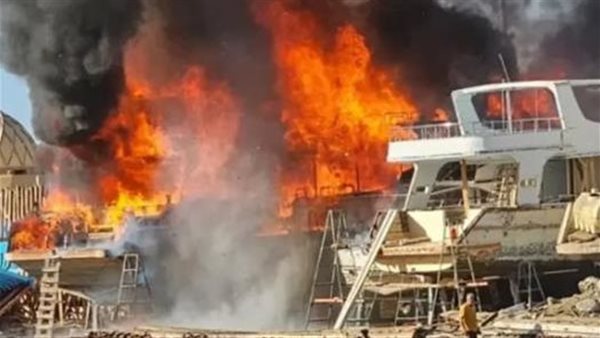 وسائل إعلام إيرانية: ميناء جاسك تعرض لهجوم واندلاع النيران بـ100 قارب صيد