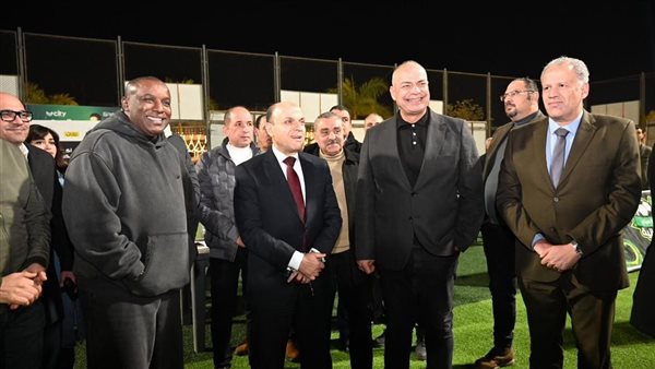 محافظ الغربية يشاهد نهائيات أكاديميات كرة القدم والسلة والسباحة