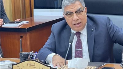 محافظ الدقهلية يبحث مع شعبة المخابز ضبط منظومة الخبز وتحسين الجودة 