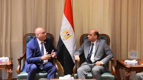 وزير العمل يلتقي الرئيس التنفيذي لجهاز تنمية المشروعات المتوسطة والصغيرة ومتناهية الصغر