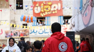 الهلال الأحمر ينتشر بفرق الاستجابة وفريق طبي متكامل لتأمين إفطار المطرية 2026