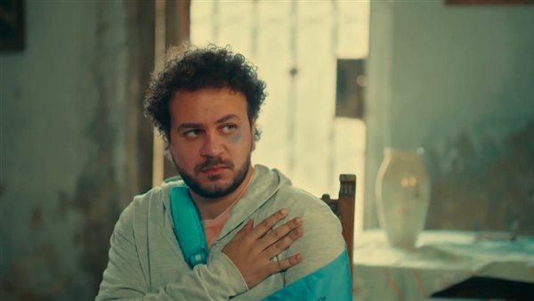 فخر الدلتا الحلقة 16.. أحمد عصام السيد في مواجهة مع أهله بكذبته