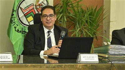محمد سامي عبد الصادق رئيس جامعة القاهرة 