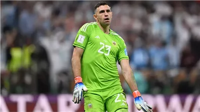 مارتينيز يكشف تفاصيل إصابته قبل نهائي كأس العالم