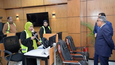 محافظ الدقهلية يشدد على تكثيف أعمال النظافة والكنس 