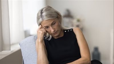 علماء يربطون العزلة الاجتماعية بزيادة خطر السرطان