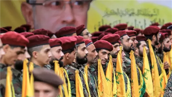 عاجل.. بدء محاكمة 3 من عناصر حزب الله والضغوط تتصاعد للإفراج عنهم