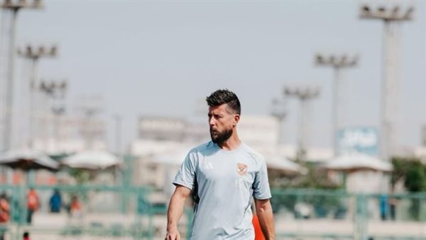 لوبوف يعلن تشكيل الأهلي لمباراة المصري في دوري كرة القدم النسائية