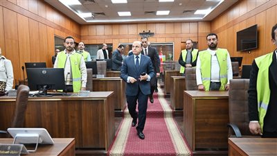 غرفة عمليات تتابع على مدار الساعة تطبيق التعريفة الجديدة للمواصلات بالغربية