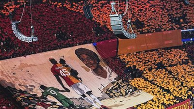 أوسيمين يبكى بسبب 