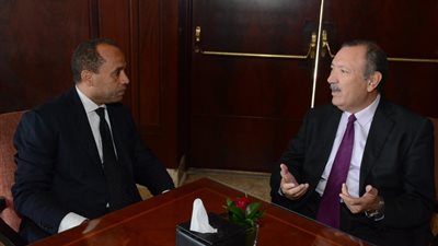نائب رئيس جامعة السويس السابق: العلمانية خرجت من عباءة الغرب