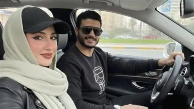 الشناوي والبلوجر رنا احمد