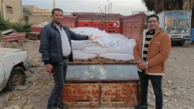 ضبط طن ونصف دقيق قبل تهريبه للسوق السوداء بالفيوم 