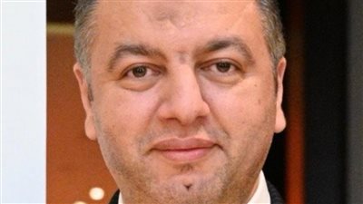 رئيس جامعة الأزهر يهنئ الدكتور حسام زيادة بحصوله على زمالة الكلية الملكية لجراحي العيون 