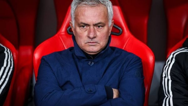 الإتحاد البرتغالى يعاقب جوزية مورينيو بعد أحداث الكلاسيكو