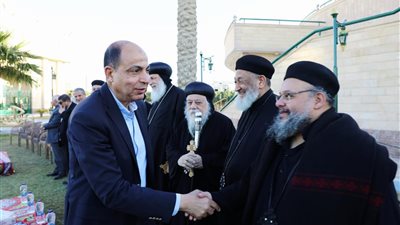 محافظ المنيا يشارك القيادات التنفيذية والشعبية إفطارًا جماعيًا 
