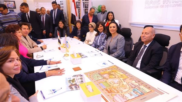 جانب من الاجتماع 