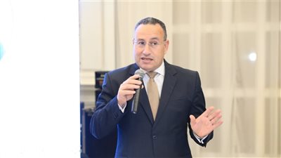 عبد العزيز قنصوة وزير التعليم العالي 