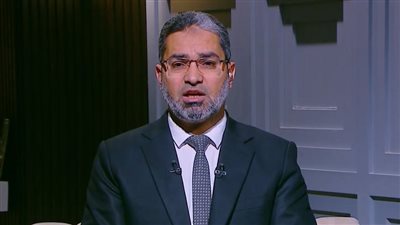 الدكتور أحمد الرخ، الأستاذ بجامعة الأزهر     