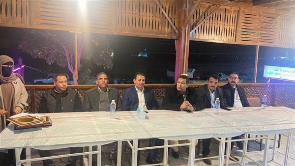 السكرتير العام المساعد للفيوم يشارك العاملين بمركز يوسف الصديق حفل الإفطار السنوي