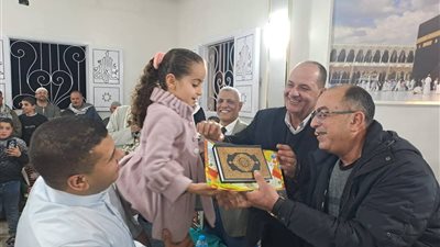 تكريم حفظة القرآن بعزبة نسيم بالبحيرة وسط أجواء روحانية مميزة
