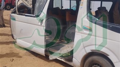إصابة ثلاث اشخاص بحادث انقلاب ميكروباص بطريق الصحراوي الغربي بأسوان 