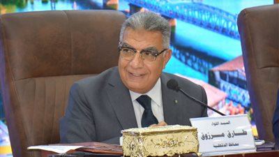 محافظ الدقهلية يناقش مع المجلس التنفيذي الاستعدادات لعيد الفطر المبارك 