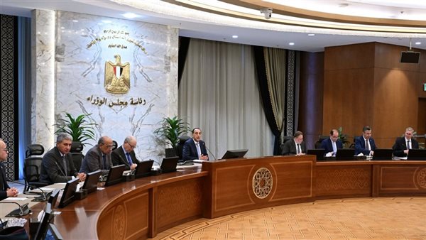 الحكومة تتابع تداعيات الحرب بالمنطقة وتؤكد احتياطى السلع مطمئن للغاية