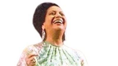 ياليلة العيد أنستينا أغنية 86 سنة 