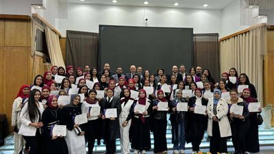مسلمون وأقباط على مائدة إفطار وأمسية رمضانية لمشروع ابنتي الغالية بأسيوط