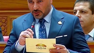 أنور بهادر 