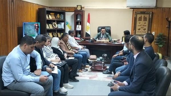 وكيل صحة سوهاج يعقد اجتماعًا موسعًا لمناقشة خطة تأمين عيد الفطر المبارك