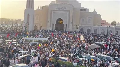 تنظيم مميز واستعدادات مكثفة.. مشاهد في صلاة عيد الفطر بمسجد العلي العظيم