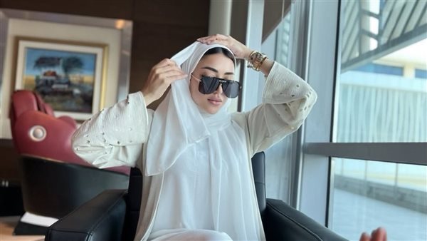 بالحجاب.. سارة سلامة تحتفل بعيد الفطر مع جمهورها (صور)