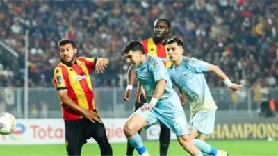 الأهلي يفرض هيمنته ويتقدم على الترجي في شوط أول من طرف واحد