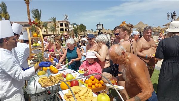 بنسبة اشغال 98%.. إنطلاق مهرجان الفواكه بفنادق الغردقة